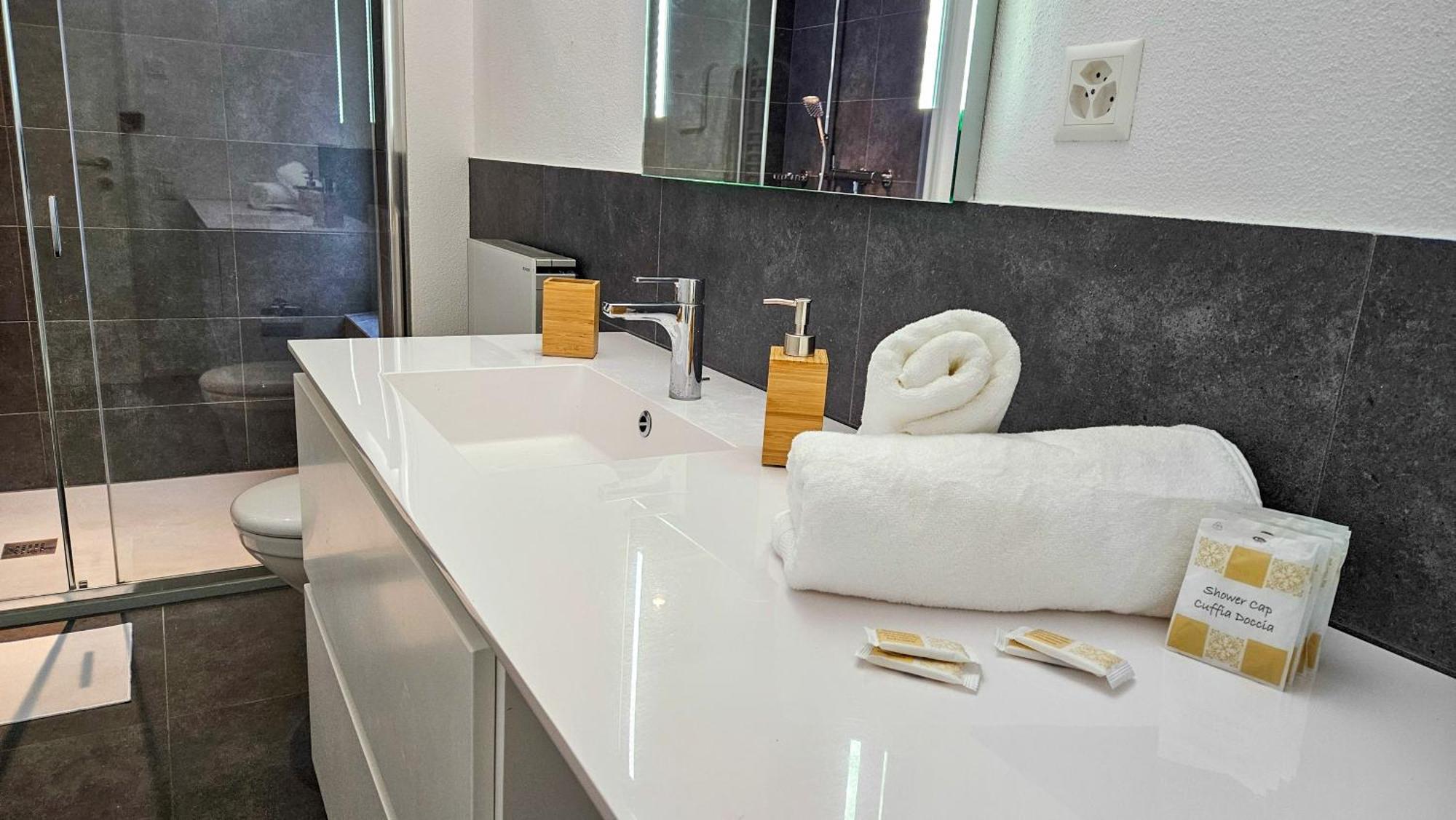 Bellavista Apartment With Free Parking Lugano Exterior photo